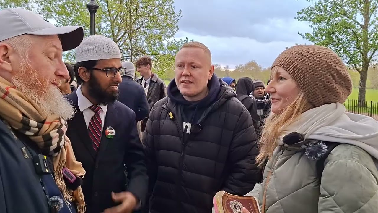 Christians Tries To Ambush Hamza! Hamza Den Speakers Corner 