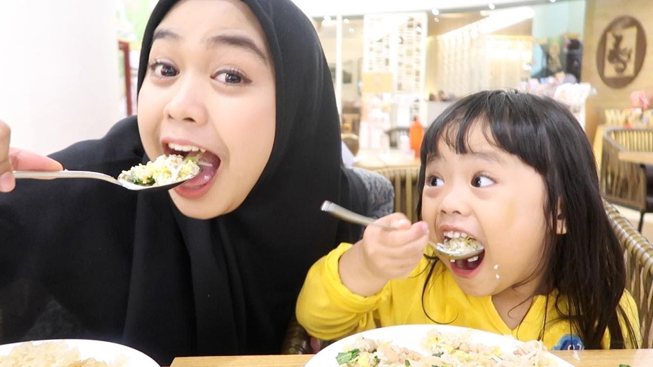 NUNGGU MAKANAN GA DATENG-DATENG, AKHIRNYA JADI GINI....