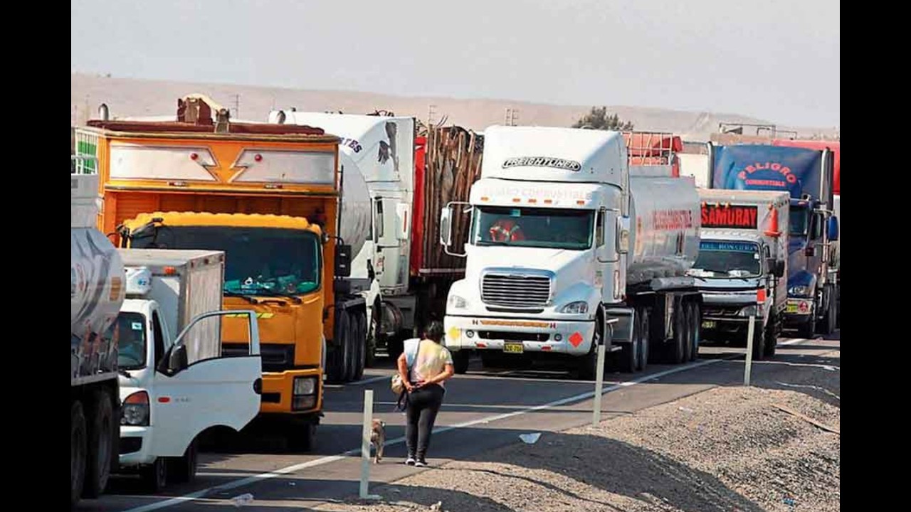 Transportistas de carga pesada realizan paro HOY: ¿Precios e ingresos de alimentos estan afectados?