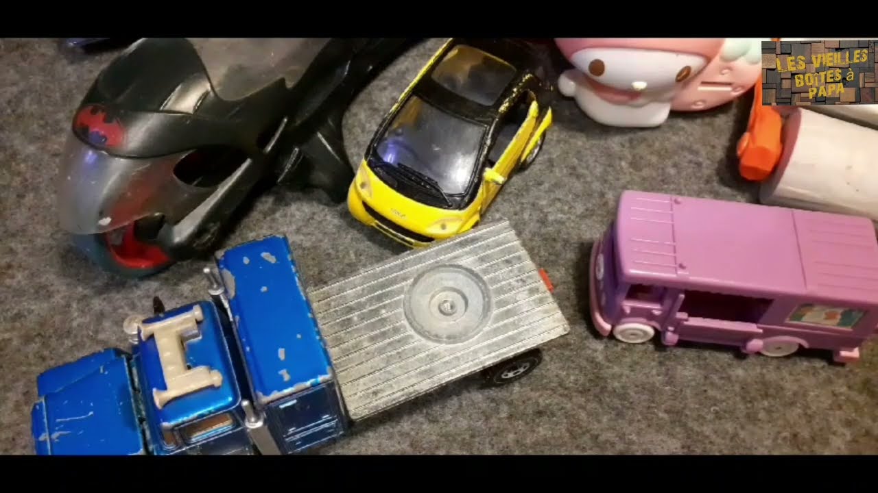 MARCHE AUX PUCES,BOURSE AUX JOUETS présentation de quelques petit chose trouver en bourse
