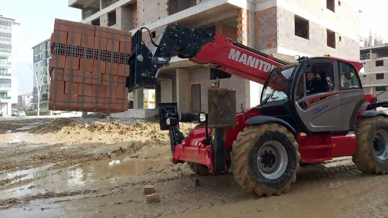 Tırdan Tuğlayı Alıp Binaya Veriyoruz Manitou 1840 Telehandler