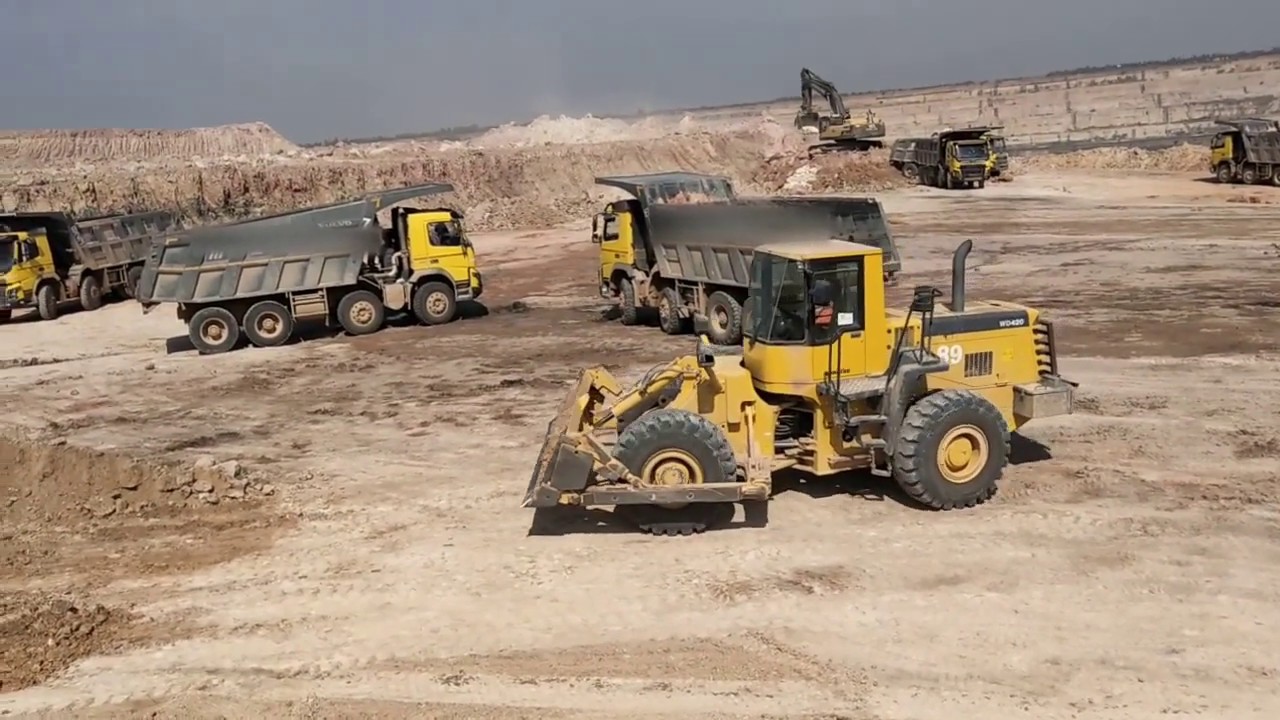 KOMATSU 420 WHEEL DOZER