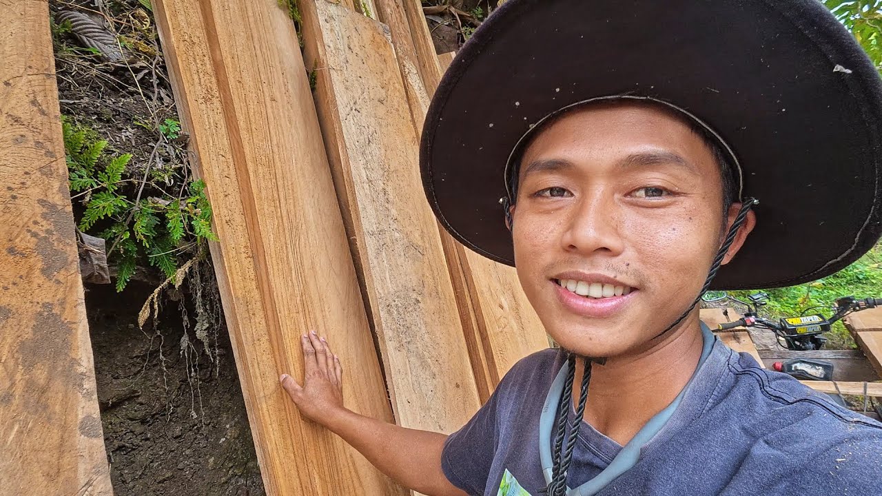 Sedikit Melelahkan, Perjuangan Untuk Beberapa Daun Pintu Dari Kayu Jati Tua