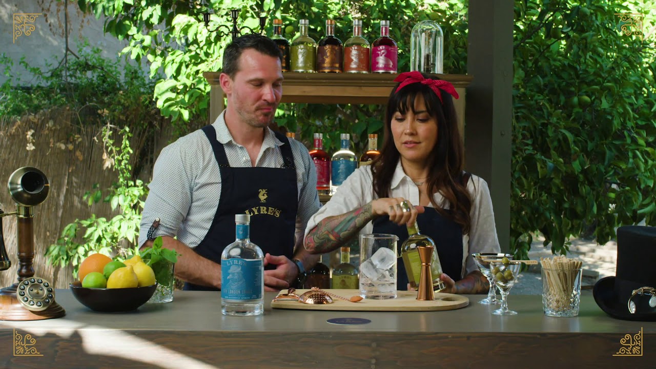 Lyre's Non-Alcoholic Classic Martini Cocktail Recipe | With Jackie From Fellow | How-To