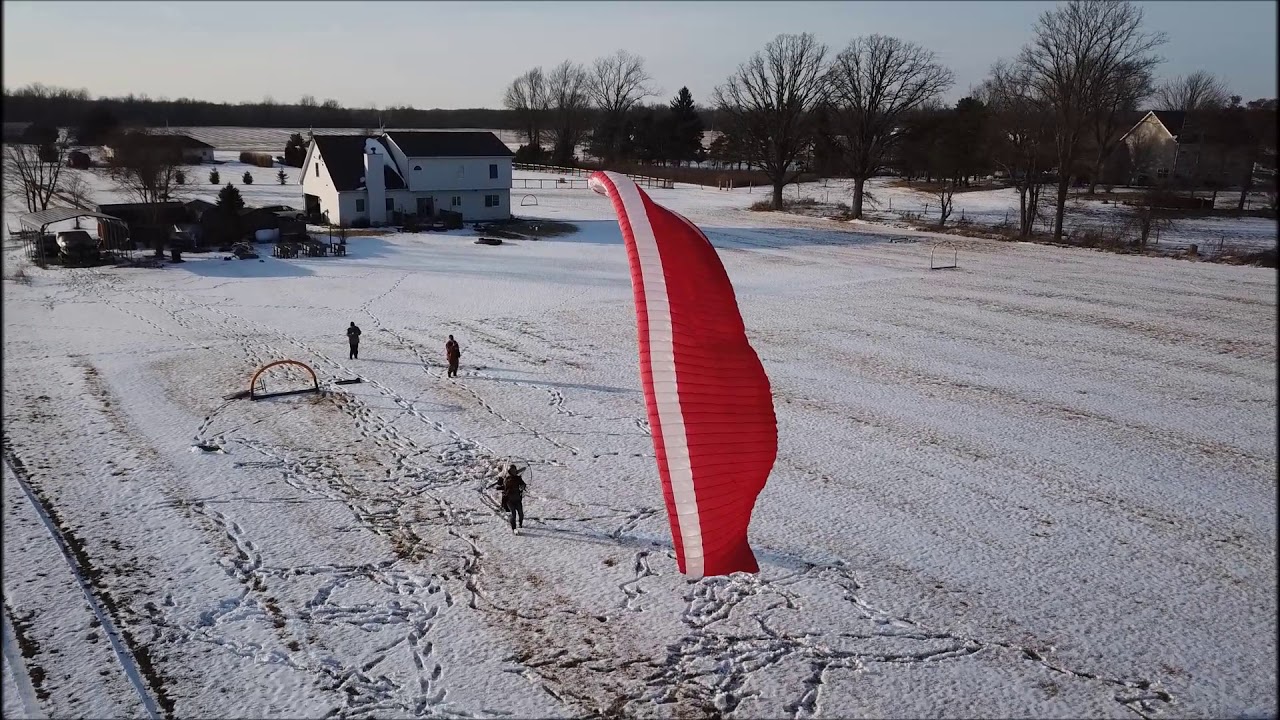 NOT ONE LESSON! Guy learns to fly paramotor via Youtube