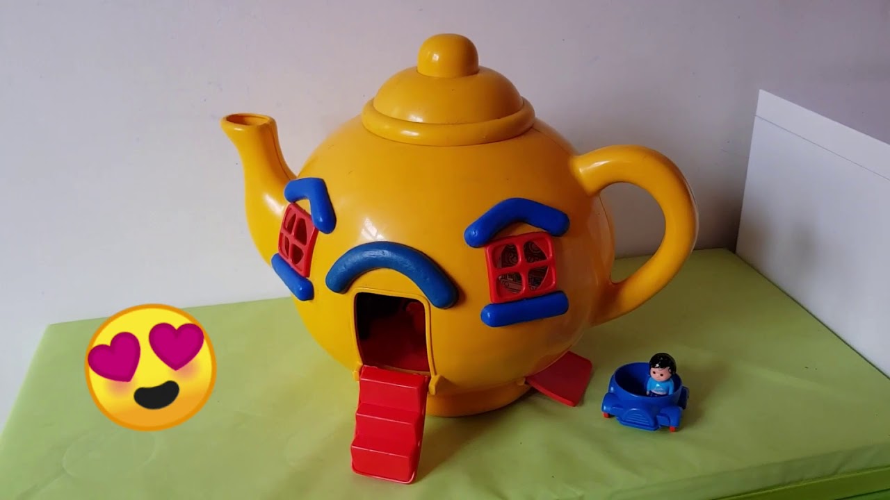The Big Yellow Teapot