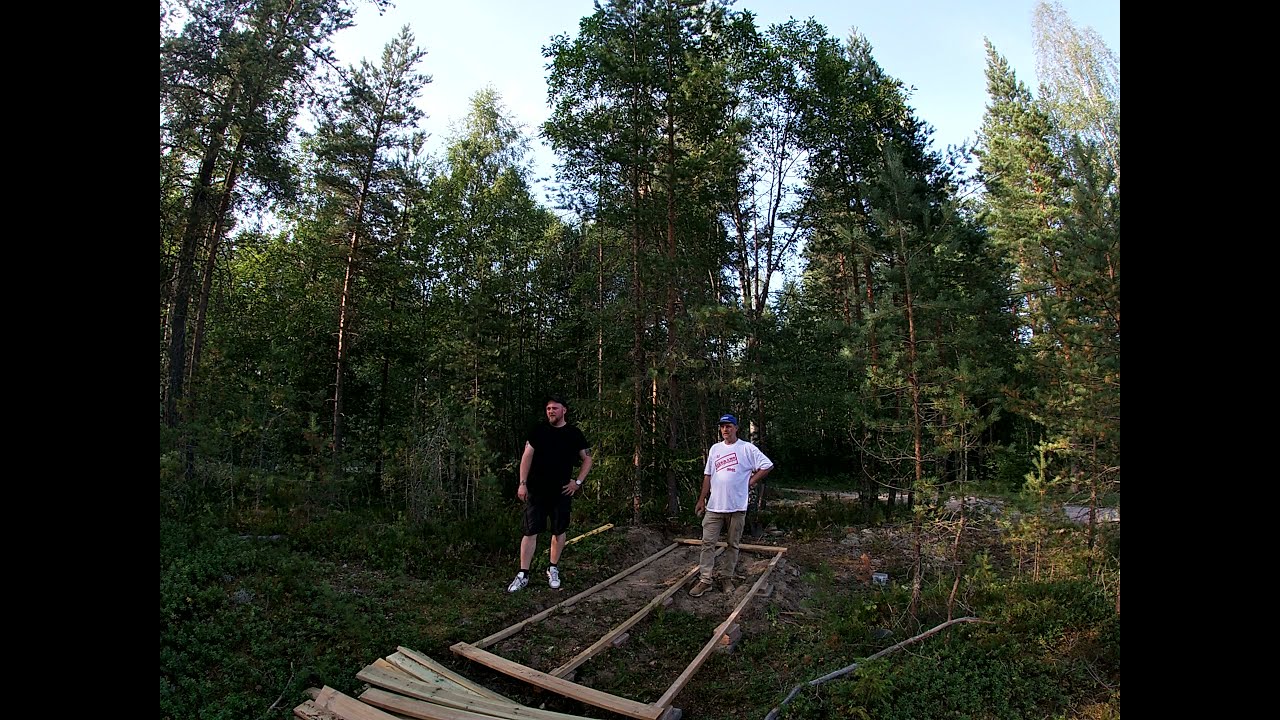 Disc Golf Tee is built in TIME LAPSE video. Hamr&aring;ngebygden Disc Golf, Sweden.