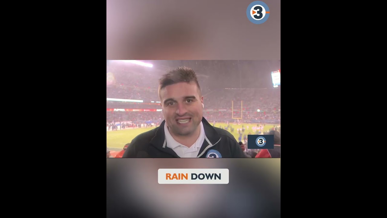 Packers vs Bears: Snowy Playoff Battle in Chicago!