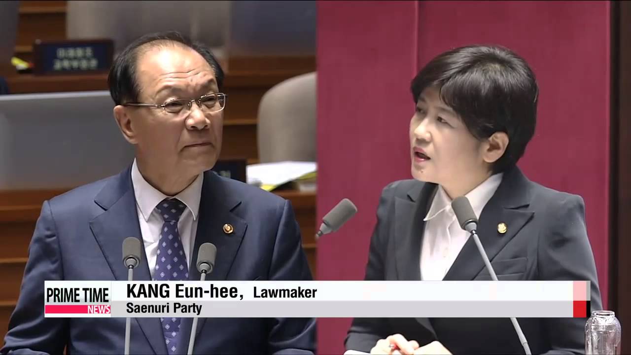 Row over government－issued history textbook intensifies   역사교과서 논쟁 계속 이어져