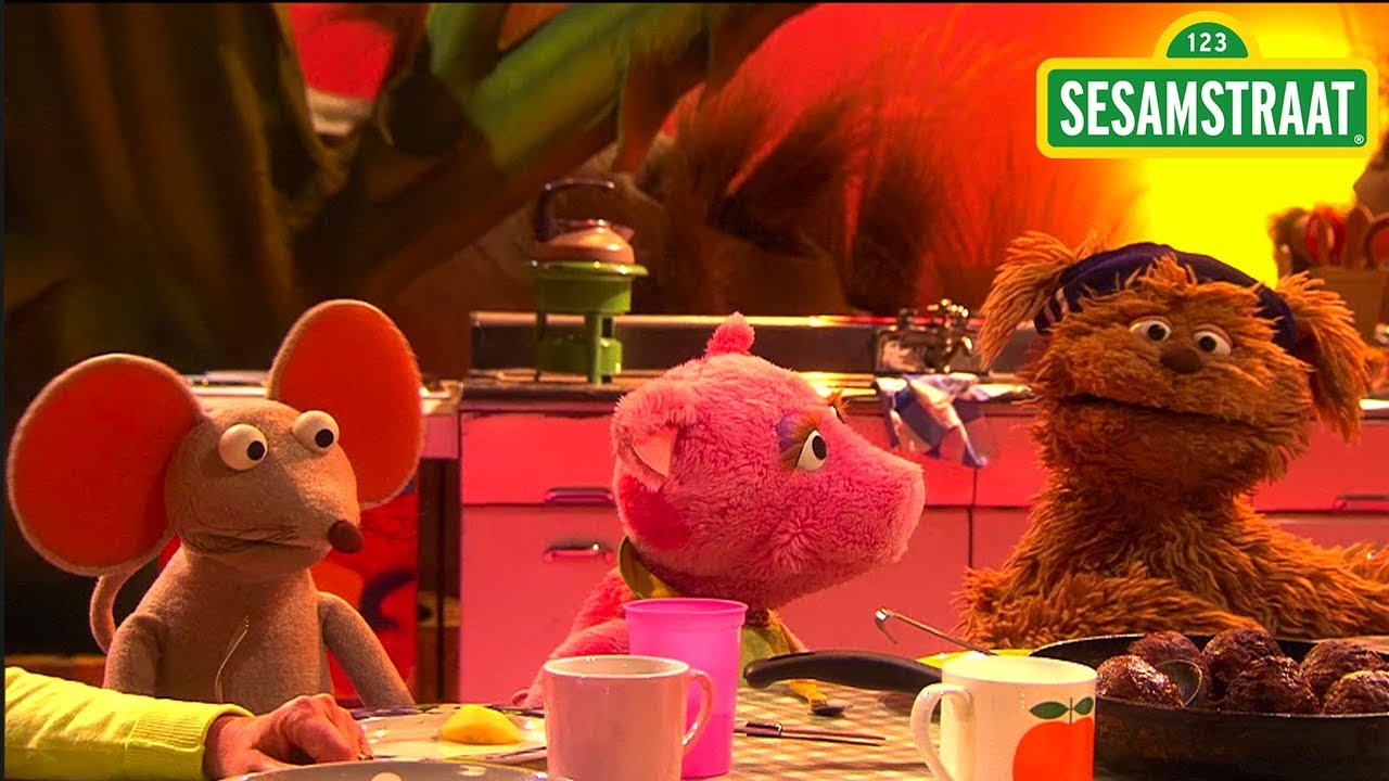 Spelen met eten - Tommie, Ieniemienie, Purk & Pino - Sesamstraat