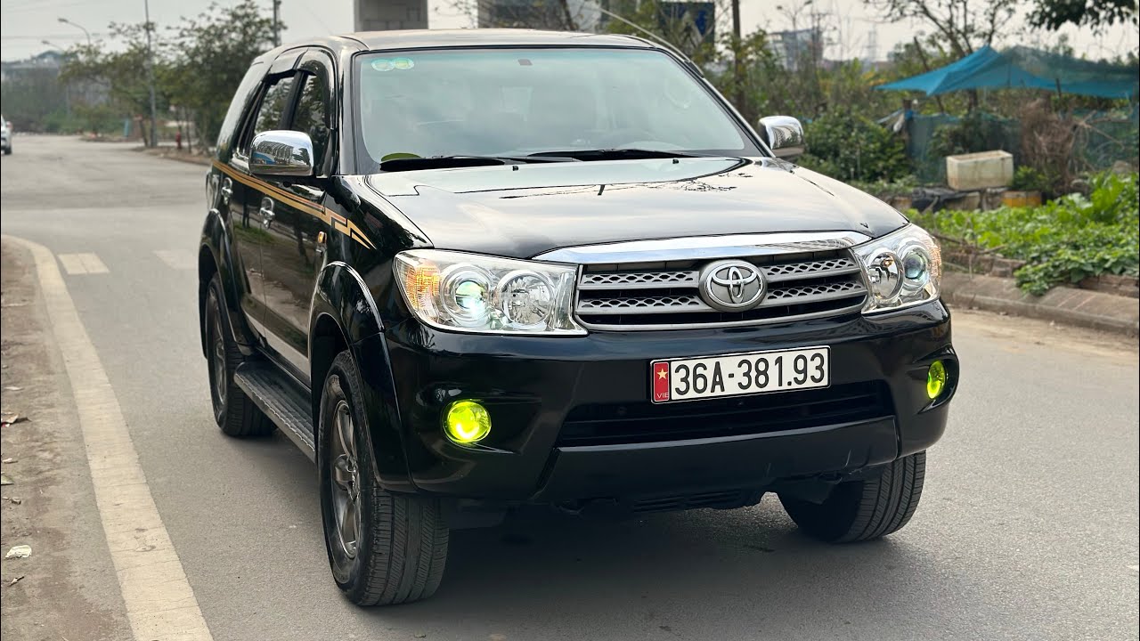 255tr TOYOTA FORTUNER 2010 nhập Thái Lan 2 cầu số tự động full đồ chơi alo 0376468818 