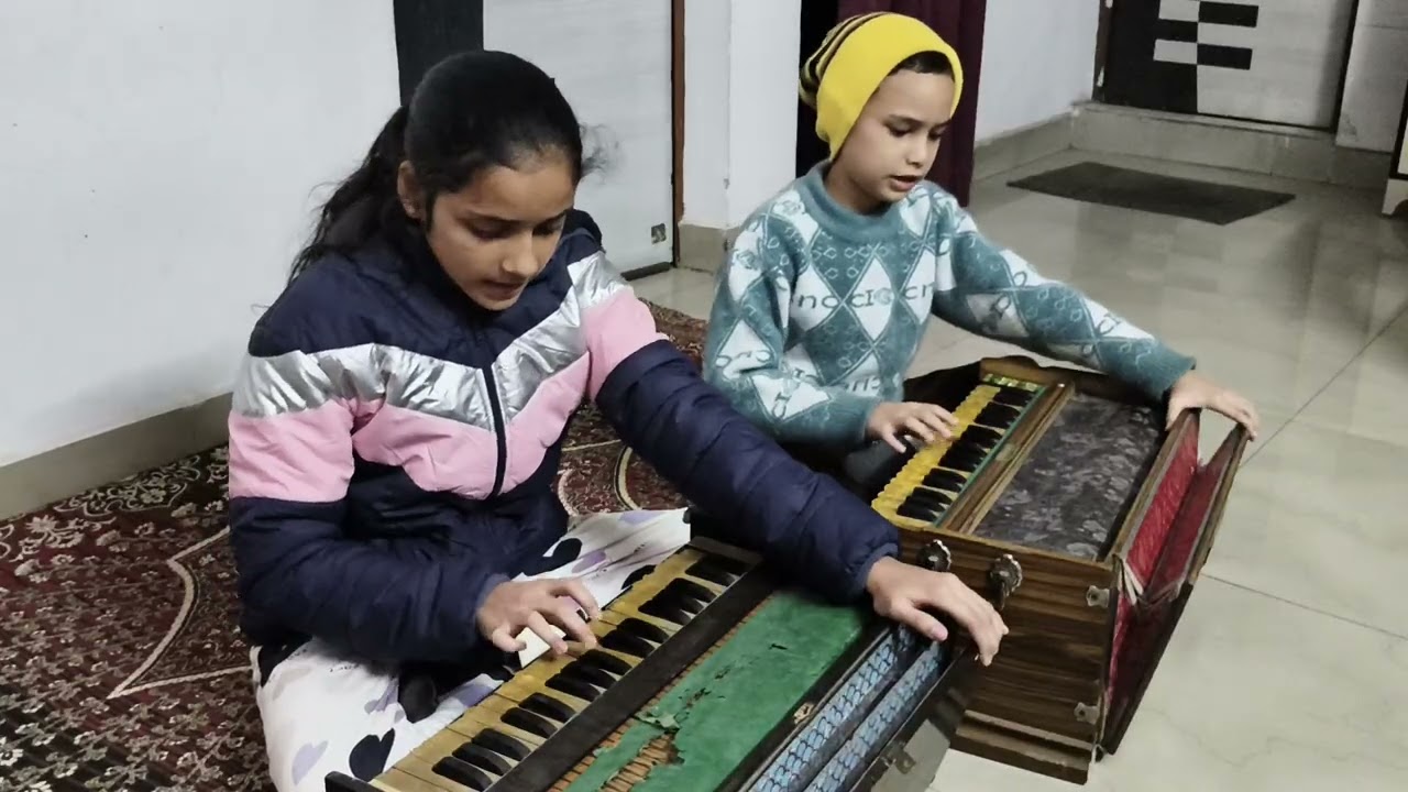 सूरज की गरमी से जलते हुए तन को....