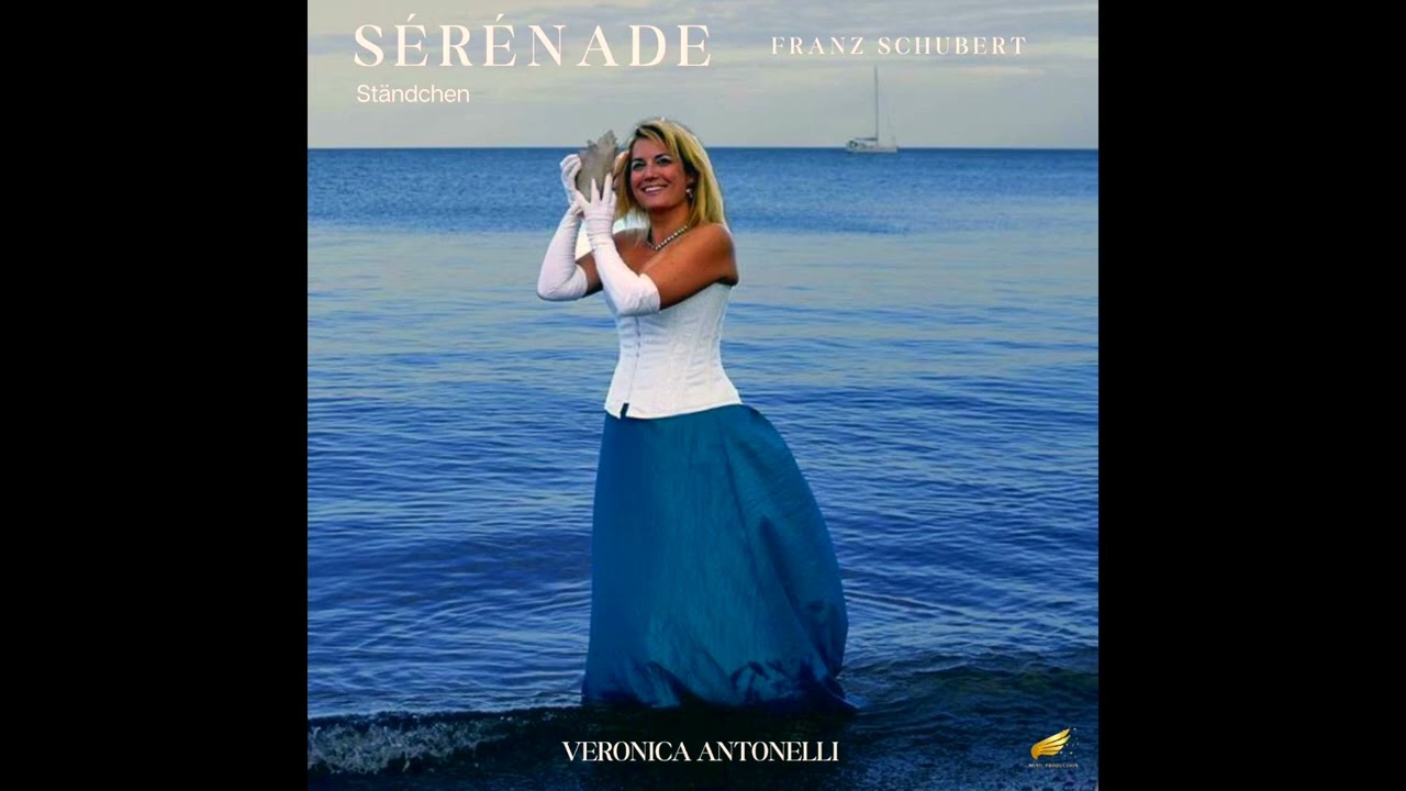 The soprano Veronica Antonelli sings 