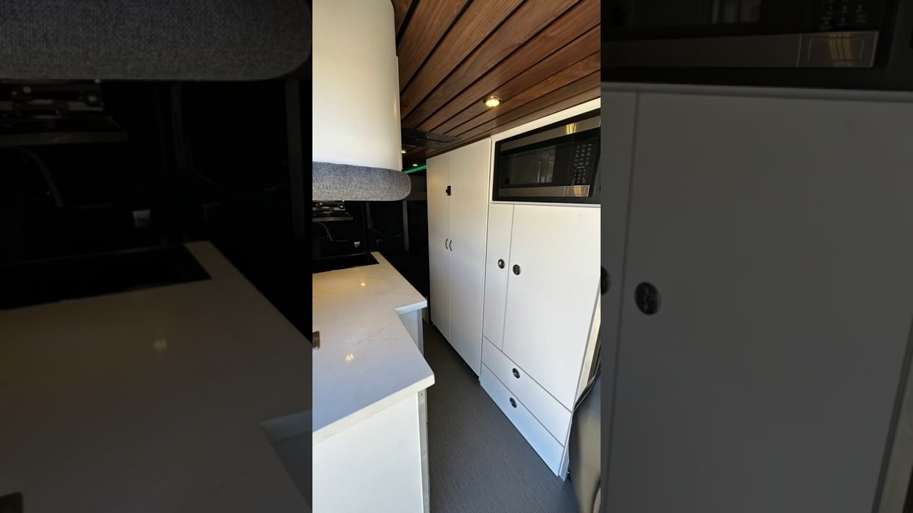 Sprinter 170 3500 4WD Sprinter Campervan #vanconversion