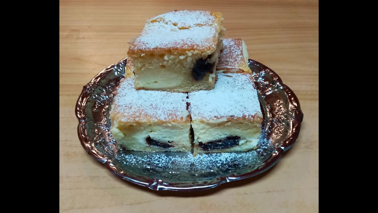 Hrníčkové tvarohové řezy s povidly
