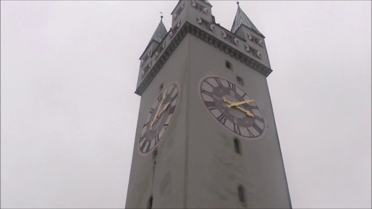 Straubing Stadtturm Glockenspiel 