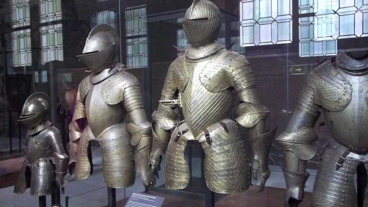 Mus&eacute;e de L'Arm&eacute;e e Golias: o tanque alem&atilde;o de controle remoto