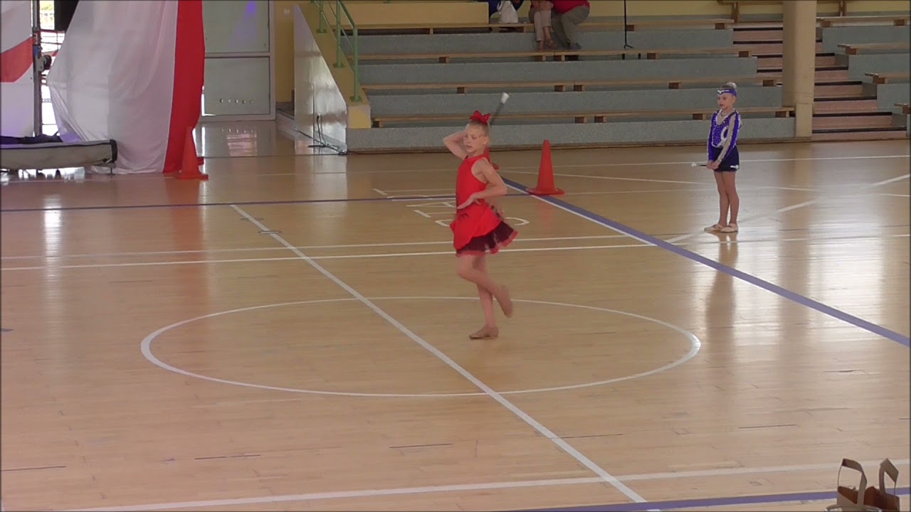 Słoneczka (Leśnica) - solo twirling kadetki Malwina Dłubakowska Wicemistrzyni Polski