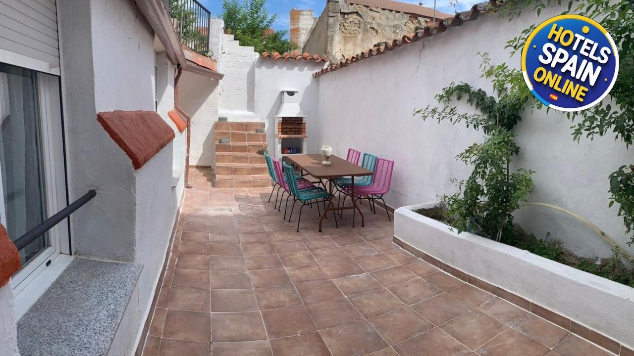 Casa Santa Maria I con barbacoa | Arevalo, Spain | Hotel Review 🌟