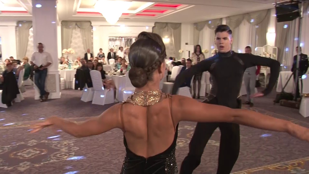 4  DARIUS & SORINA   PETRECERE III