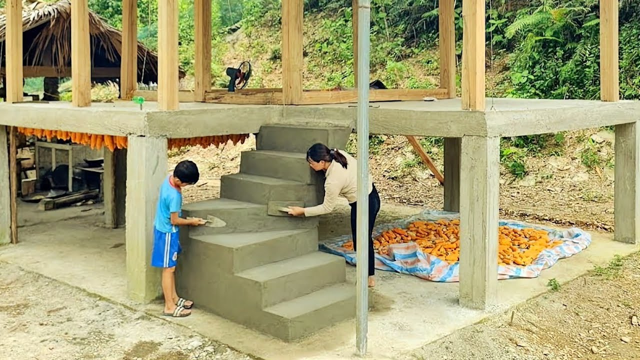 The young woman and her son built a staircase out of bricks and cement in 15 days | Chúc Thị Hồng