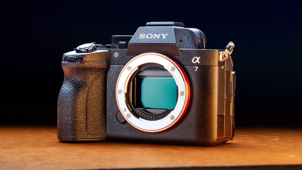 Sony A7 V vs A7R V & FX3