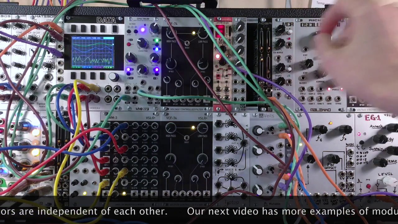 AWM-3 Demo #3 : Eurorack analog wavefold mixer module LFO modulation to wave shaping