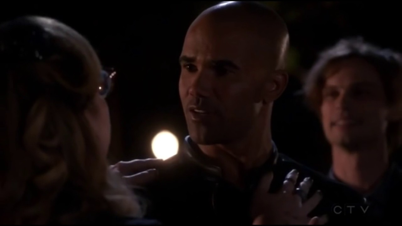 Criminal Minds 11x11 Entropy    Morgan  Reid hug and Garcia is drunk