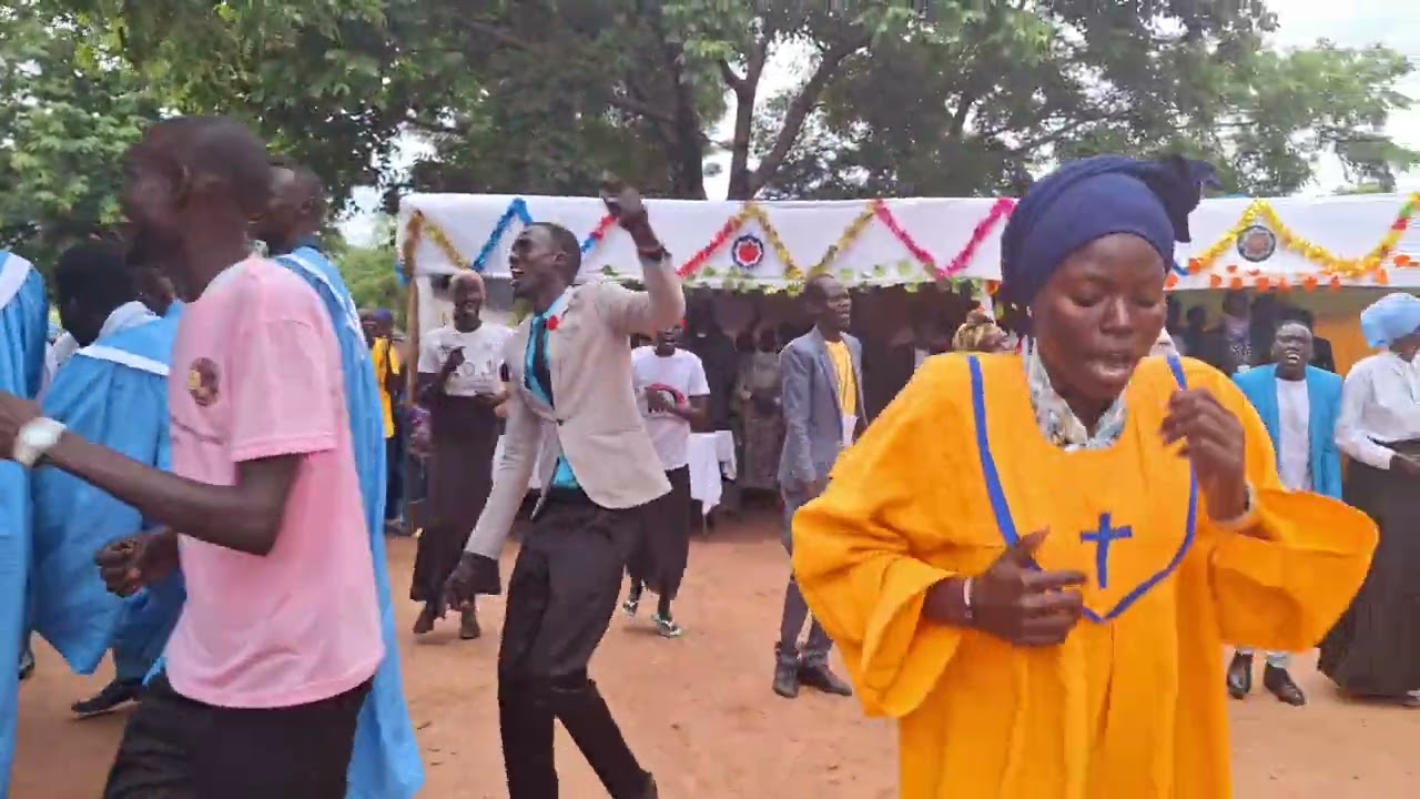 Worship is the right response to God // e Kuoth Lät