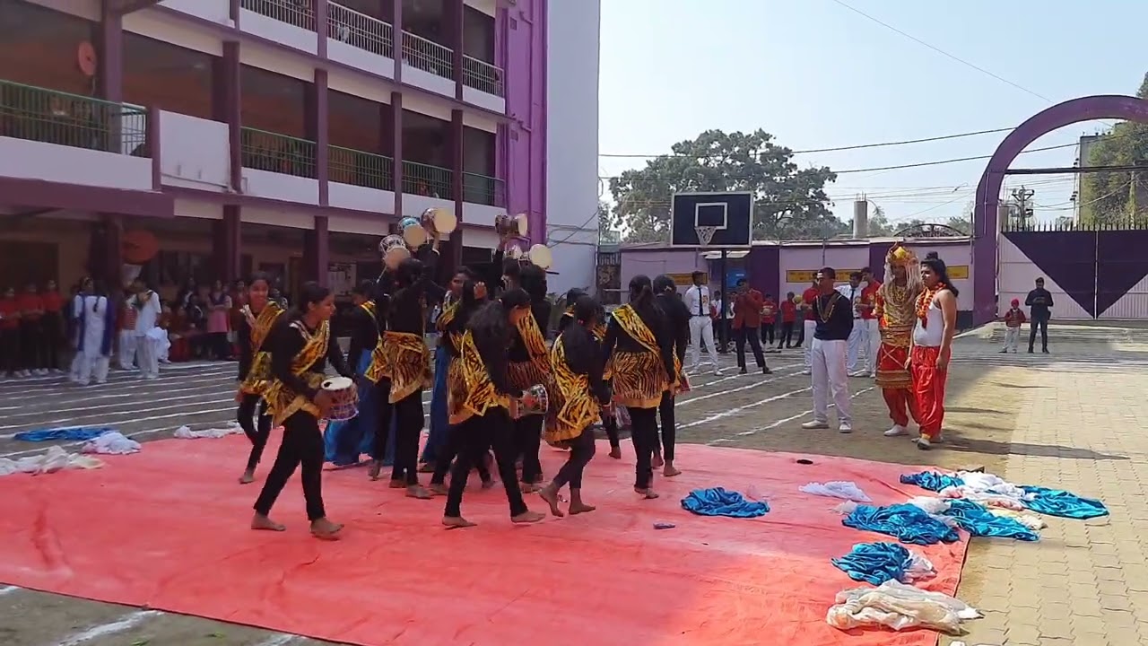 रेड रोज स्कूल के वार्षिक खेलकूद दिवस में स्कूल के बच्चों द्वारा माँ गंगा नृत्य की मनमोहक प्रस्तुति।