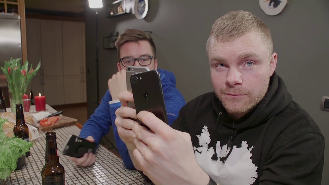 L&iacute;fi&eth; er fiskur Fiskiborgari