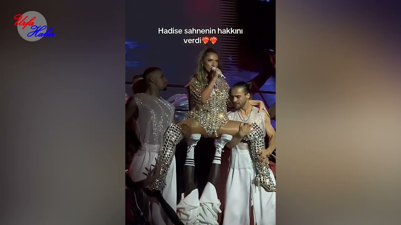 Hadise Sahnedeki Her Hareketiyle ‘Ben Buradayım’ Dedi