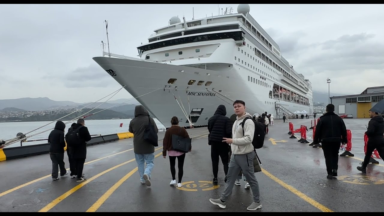 Jule Krydstogt  - Chistmas Cruiseship with MSC Sinfonia - Umiarsuarmik Juullimi angalaneq 2024