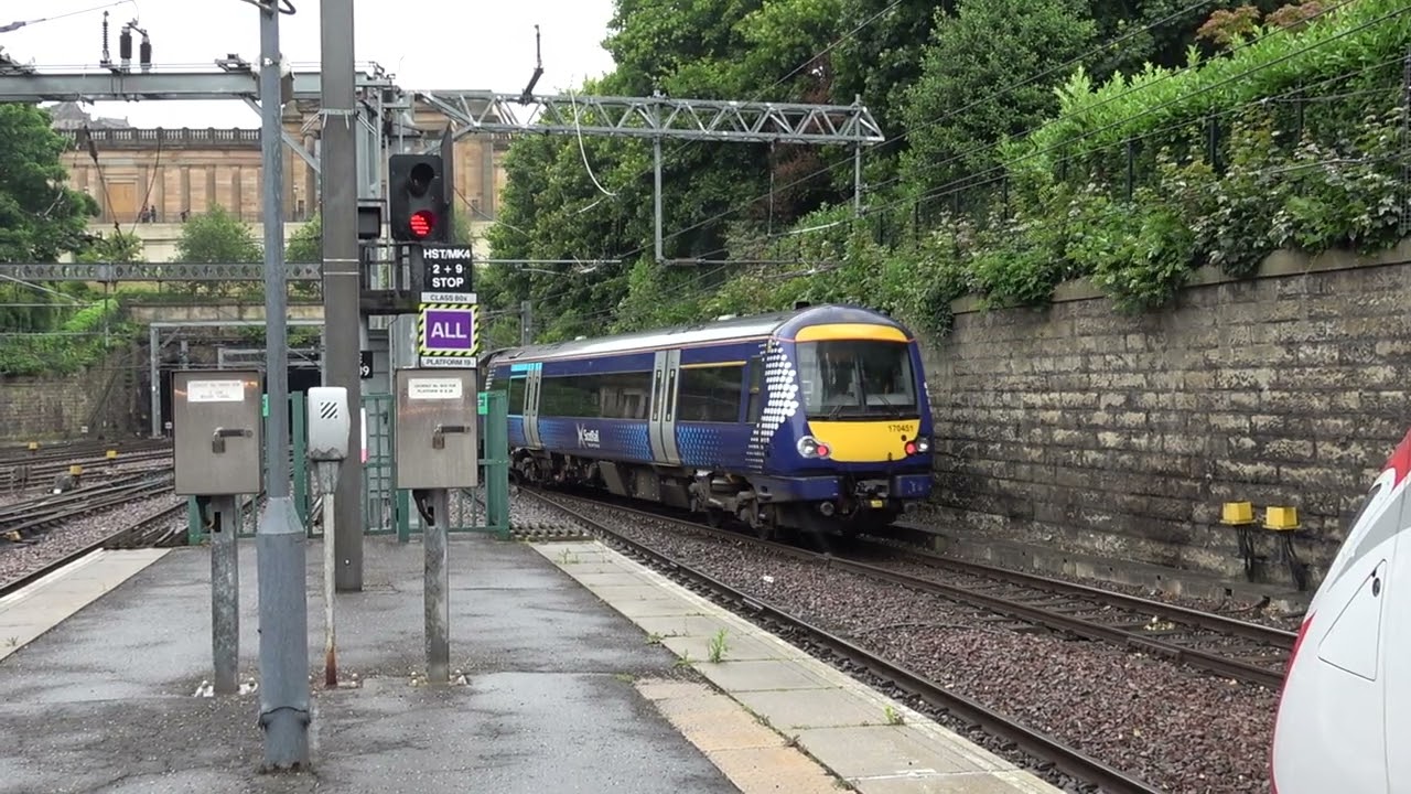 Edinburgh Waverley Station 10/7/24