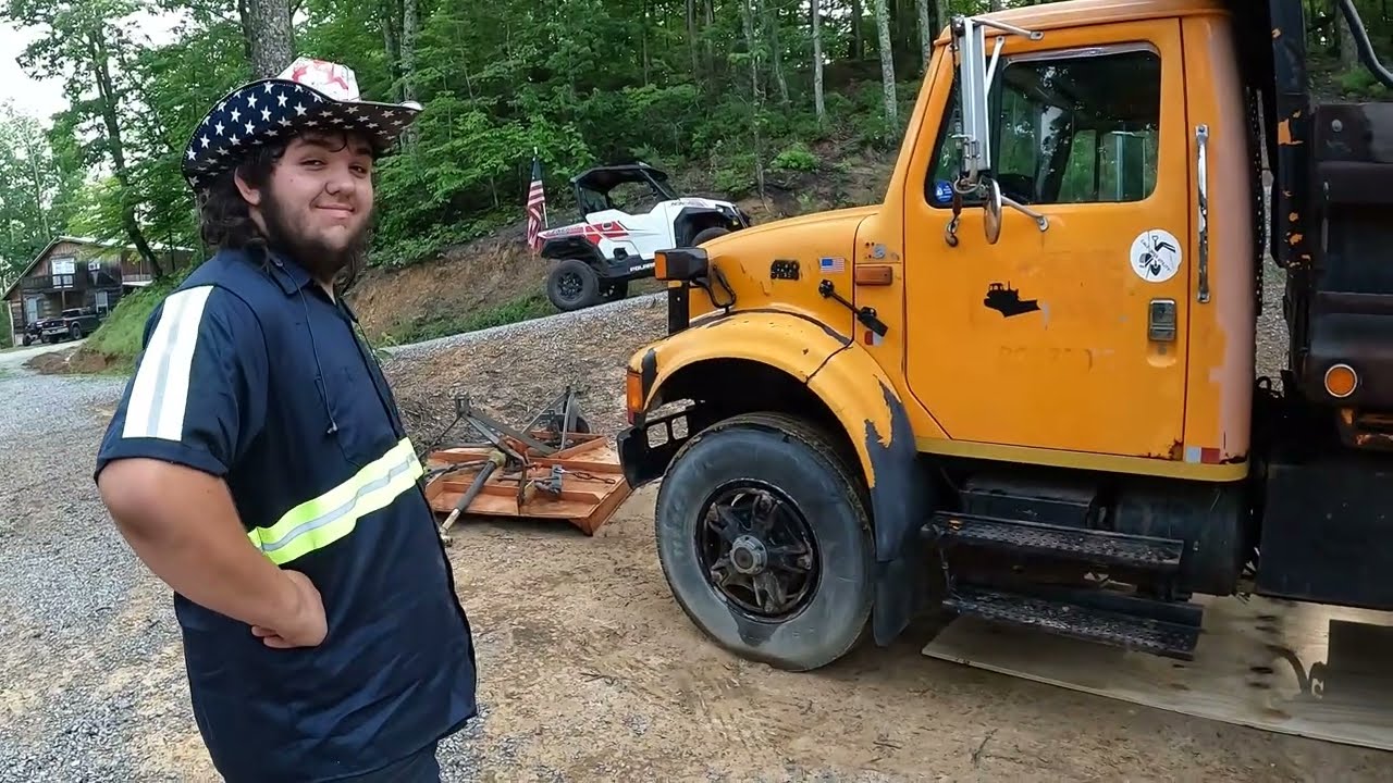 Transmission removal, rebuild and reinstall - International 4700