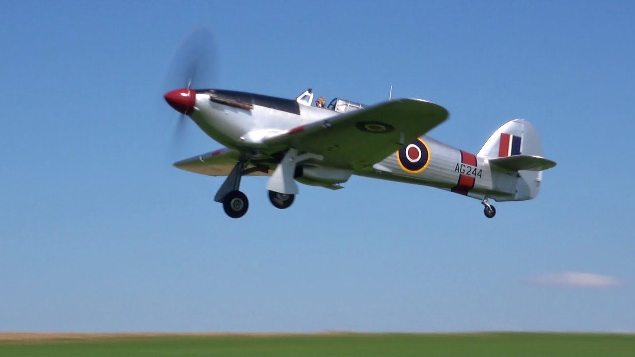 Hawker Hurricane - V12 Merlin Sound over Germany