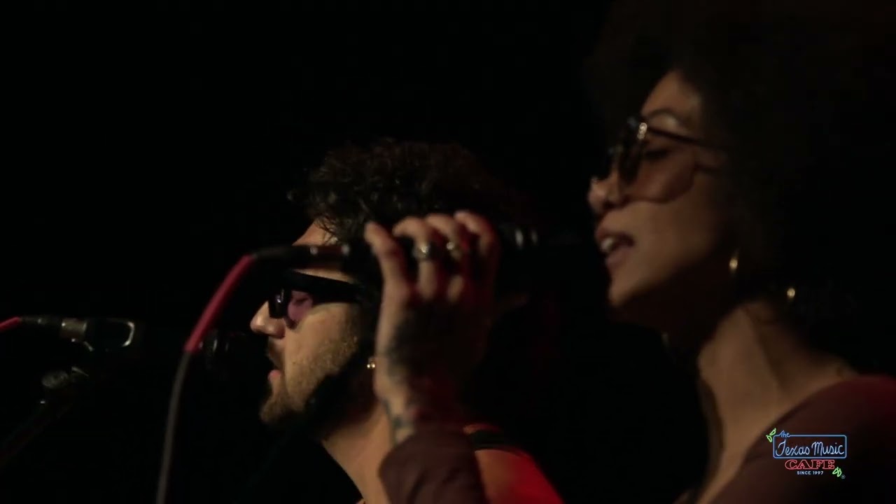 Lew Apollo - Fire (LIVE! @ The Texas Music Cafe®)