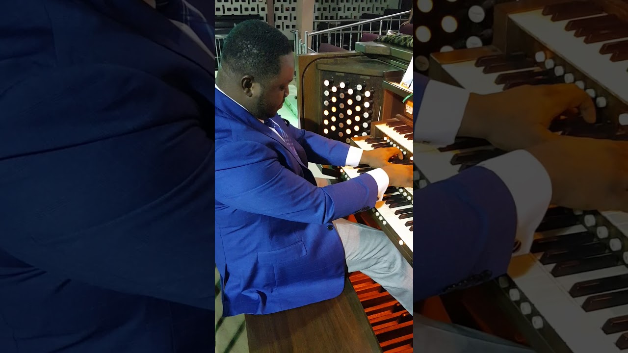 Mhb 386 played by Samuel kwofie