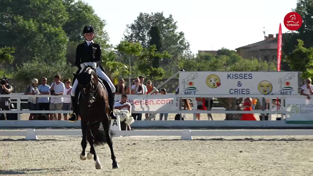 Semmieke Rothenberger & DISSERTATION   Juniors Freestyle   E