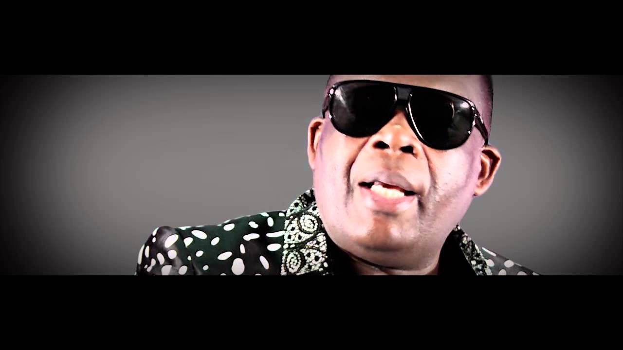 Kakinhento - ROBERTINHO (SEMBA) VIDEO OFFICIAL [Produ. by ML Work - agência de fotos & videos]