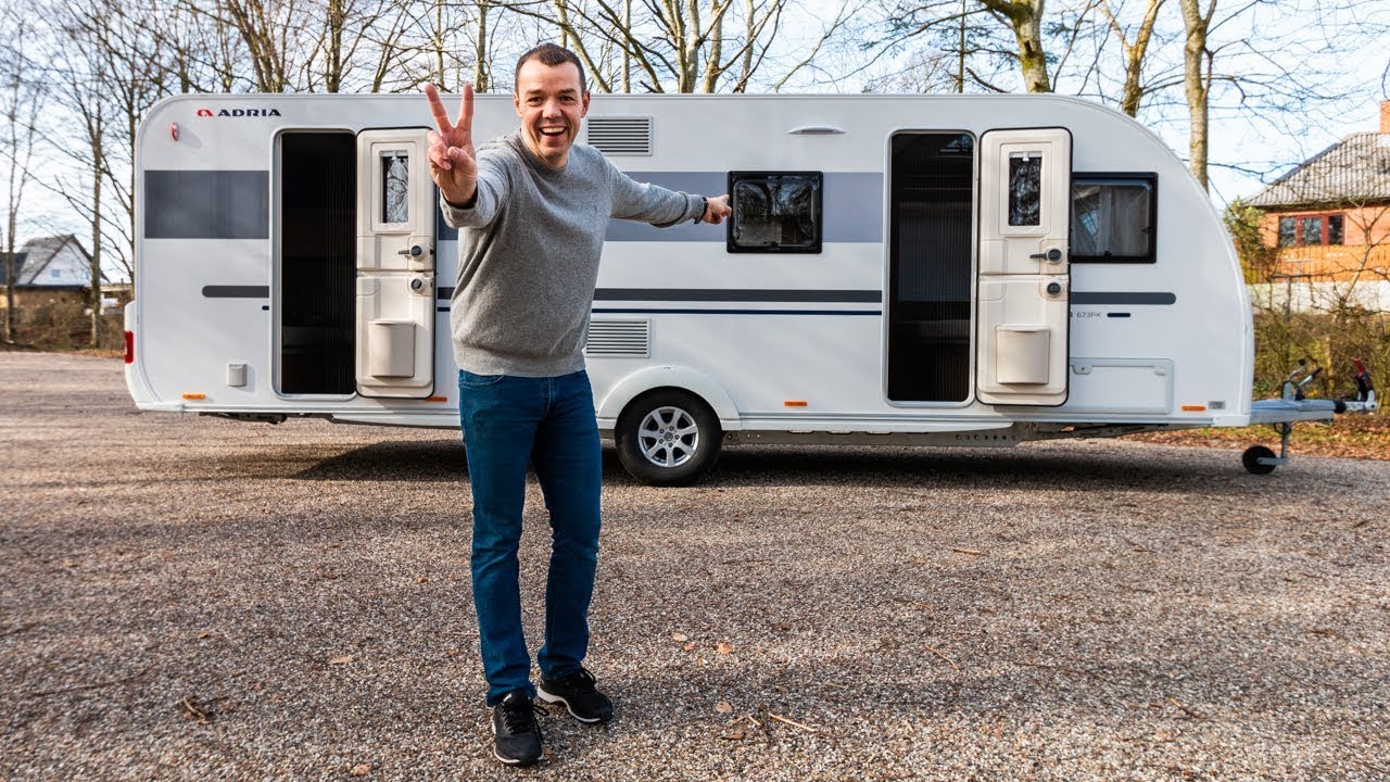 Test af årets Campingvogn: Adria Adora 673 PK med 2 Døre!