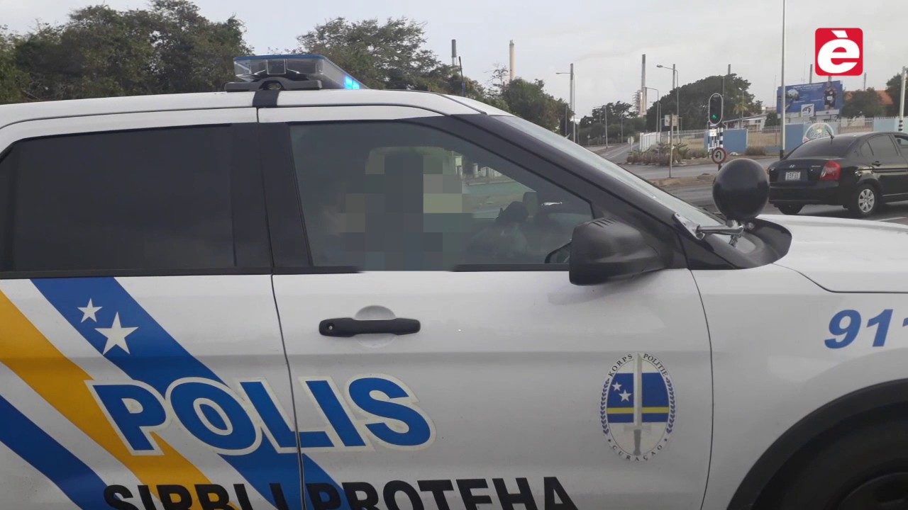 4 detenshon relashon&aacute; ku investigashon kaso di atrako