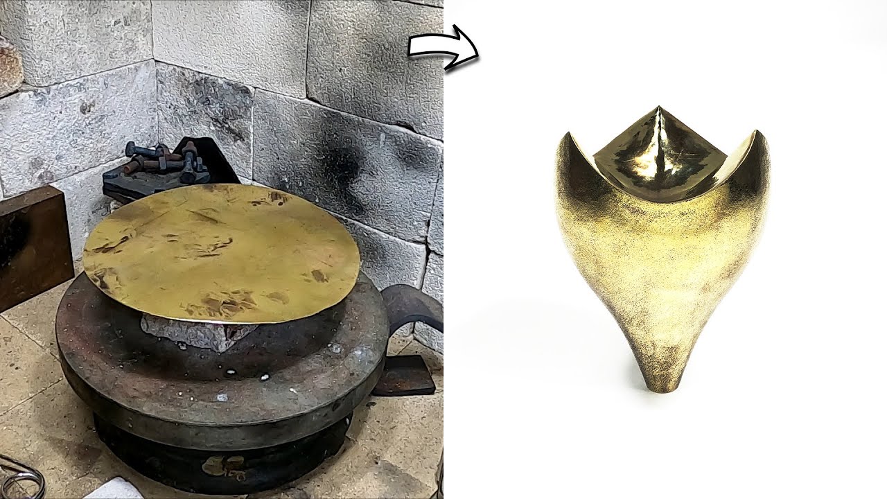 금속기물 - 뾰족한 세개의 발/metal vessel - three pointed feet