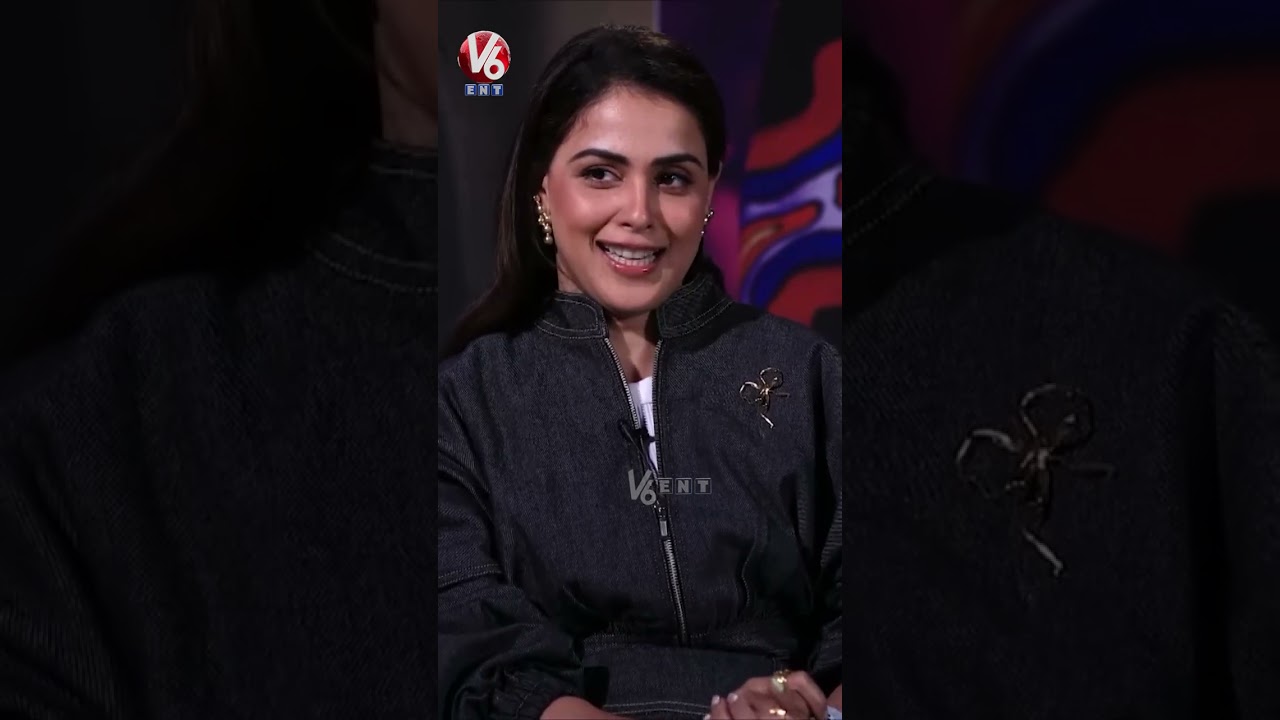 నీ చీర మస్తుంది.. నాకు ఇస్తావా చంద్రవ్వ | Genelia Fun With Teenmaar Chandravva | V6Ent