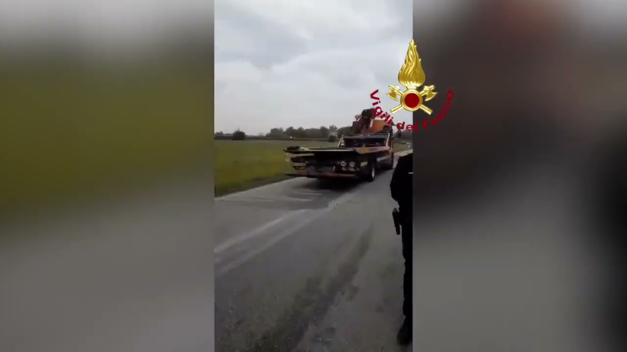 Treviso, grave incidente tra auto e pullman di studenti: 1 morto e 15 feriti