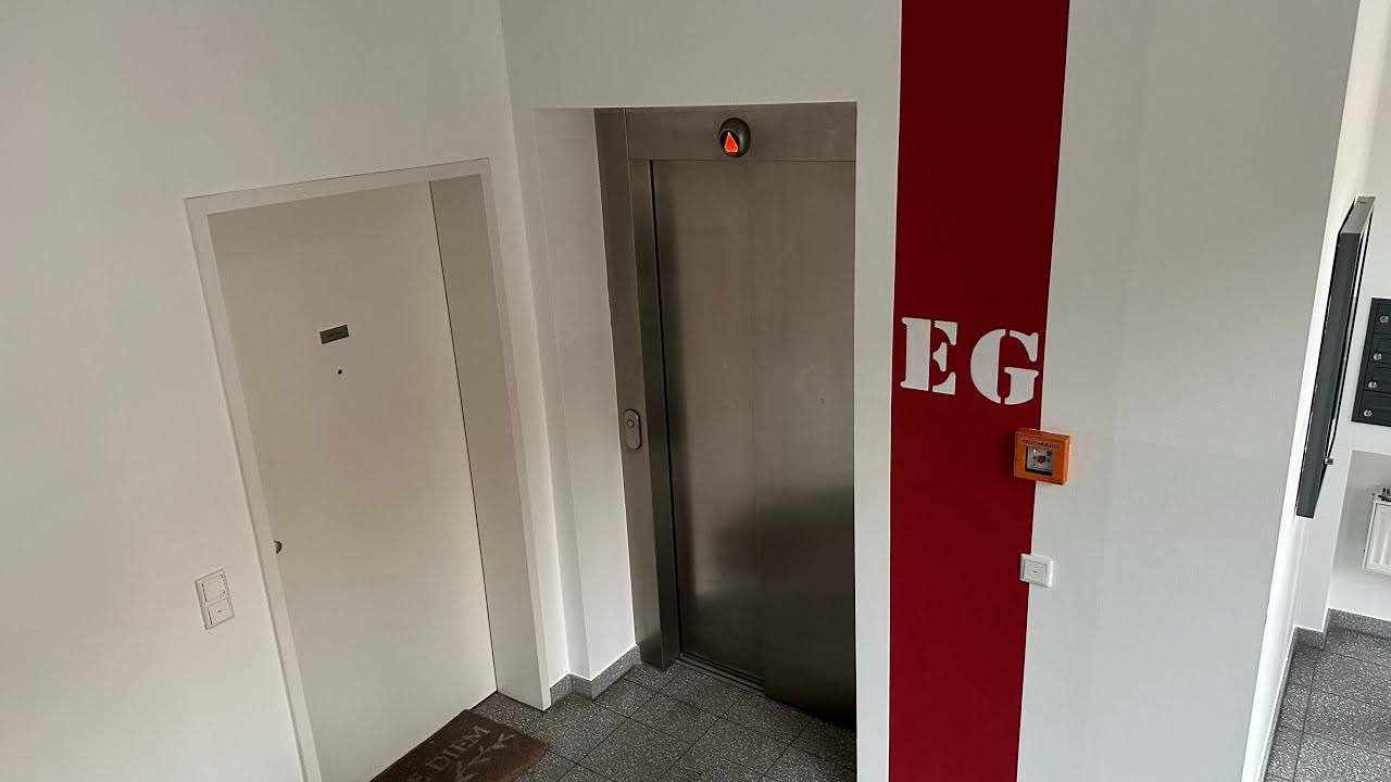 Kone MonoSpace Aufzug (Hamburg) Wohnhaus
