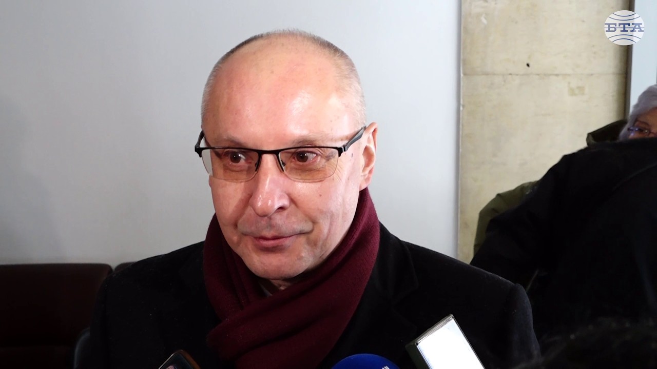 БСП е заплашена смъртоносно от това да не попадне в парламента, смята Сергей Станишев