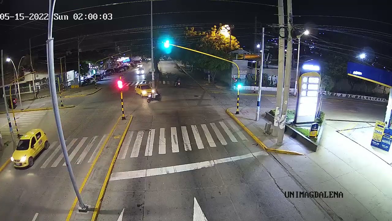 SORPRENDENTE accidente por imprudencia vial en Santa Marta #short