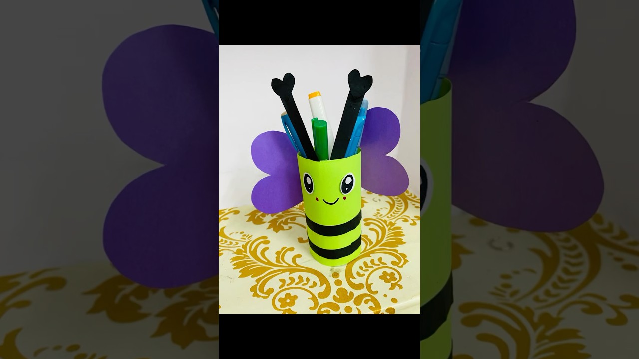 Cute Honey Bee 🐝 🐝 Pen Holder l Plastic Bottle Honey Bee Pen Stand #shorts  #craft