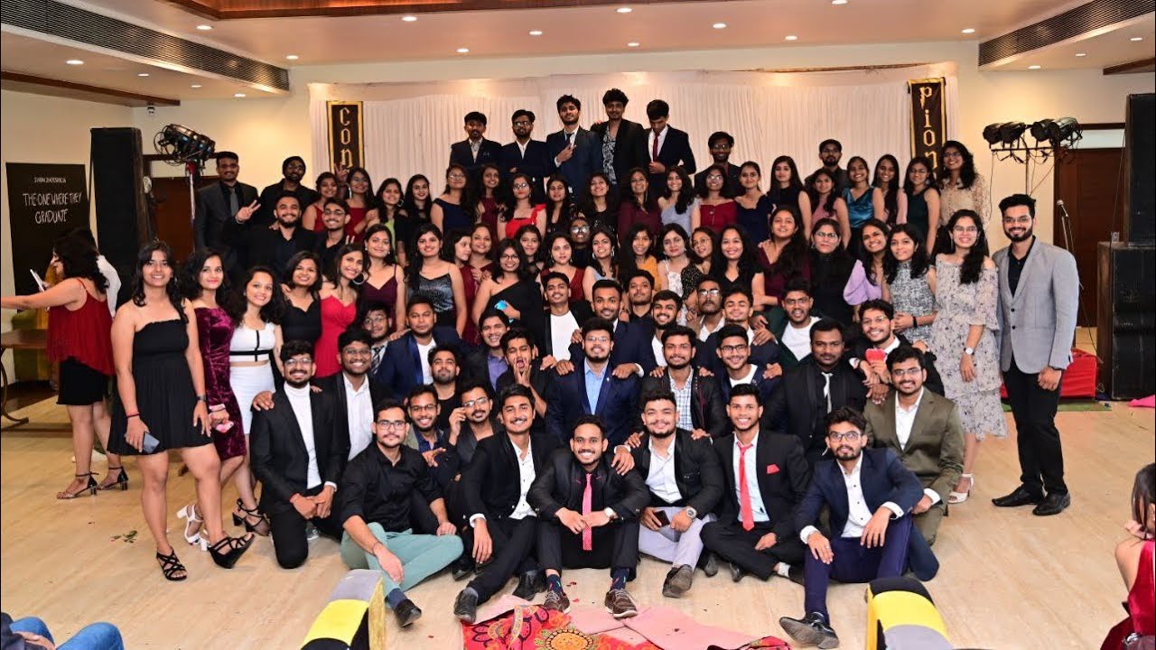 A DAY IN THE LIFE OF A MEDICAL INTERN.|| GMC GONDIA 2017 batch 👨‍🎓❤️
